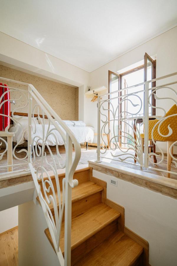 Bed and Breakfast La Casa Delle Api Оффида Экстерьер фото